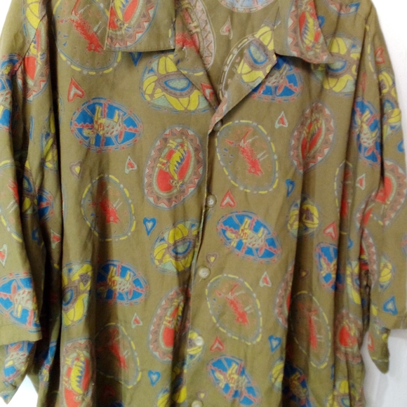 ⭐VINTAGE GENERRA MENS RAYON DRESS BUTTON UP SHIRT TRIBAL HAWAIIAN LARGE - Picture 6 of 8